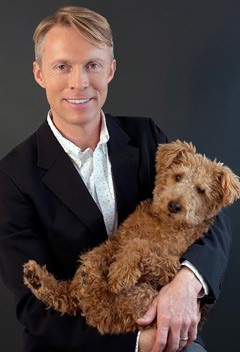 Dr Patrick Mahaney can help your dog's allergies.